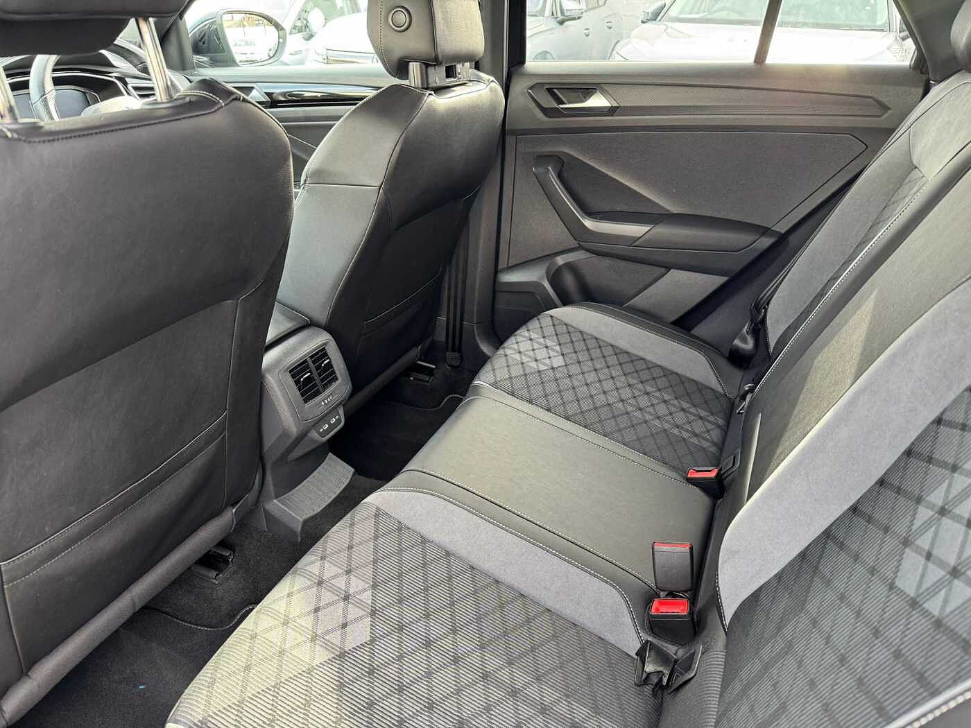 Used Volkswagen T-Roc 2022 for sale - 76674158: Photo 8