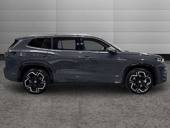 Used Volkswagen Touran 2026 for sale - 78333259: Photo