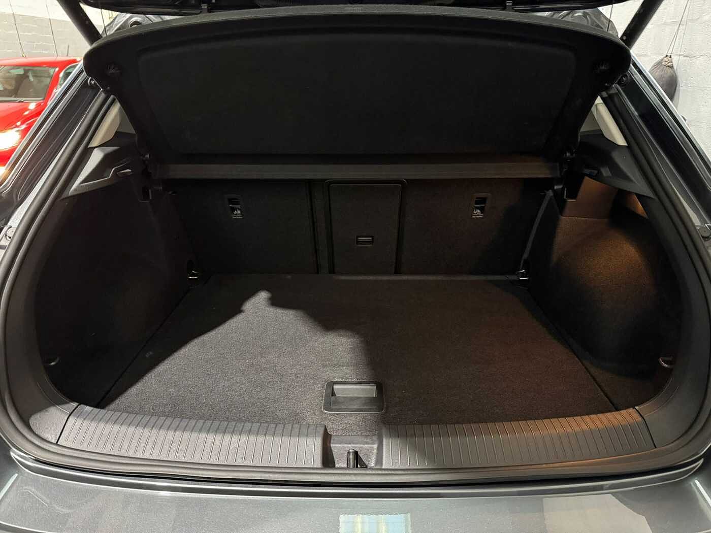 Used Volkswagen T-Roc 2021 for sale - 76681347: Photo 10