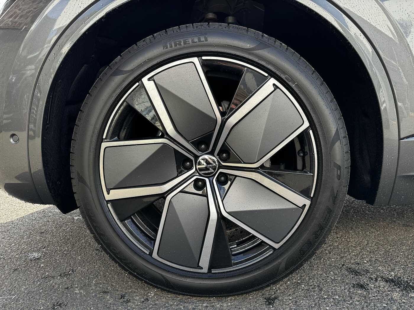 Used Volkswagen Touareg 2025 for sale - 76680205: Photo 5