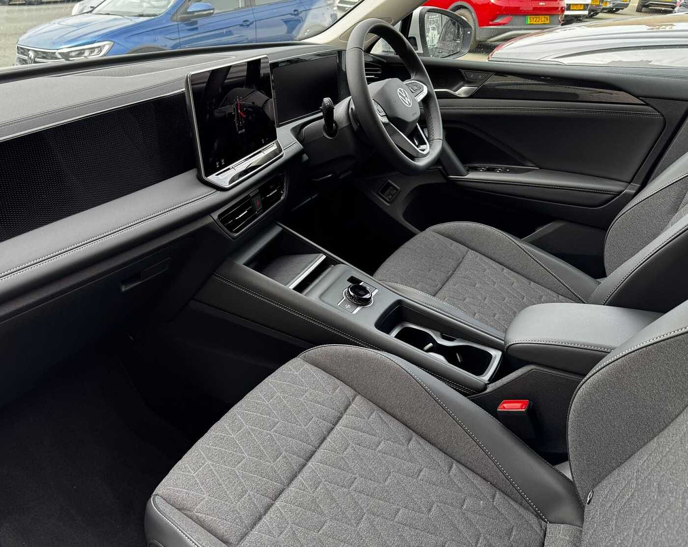 Used Volkswagen Tiguan 2025 for sale - 76680018: Photo 2