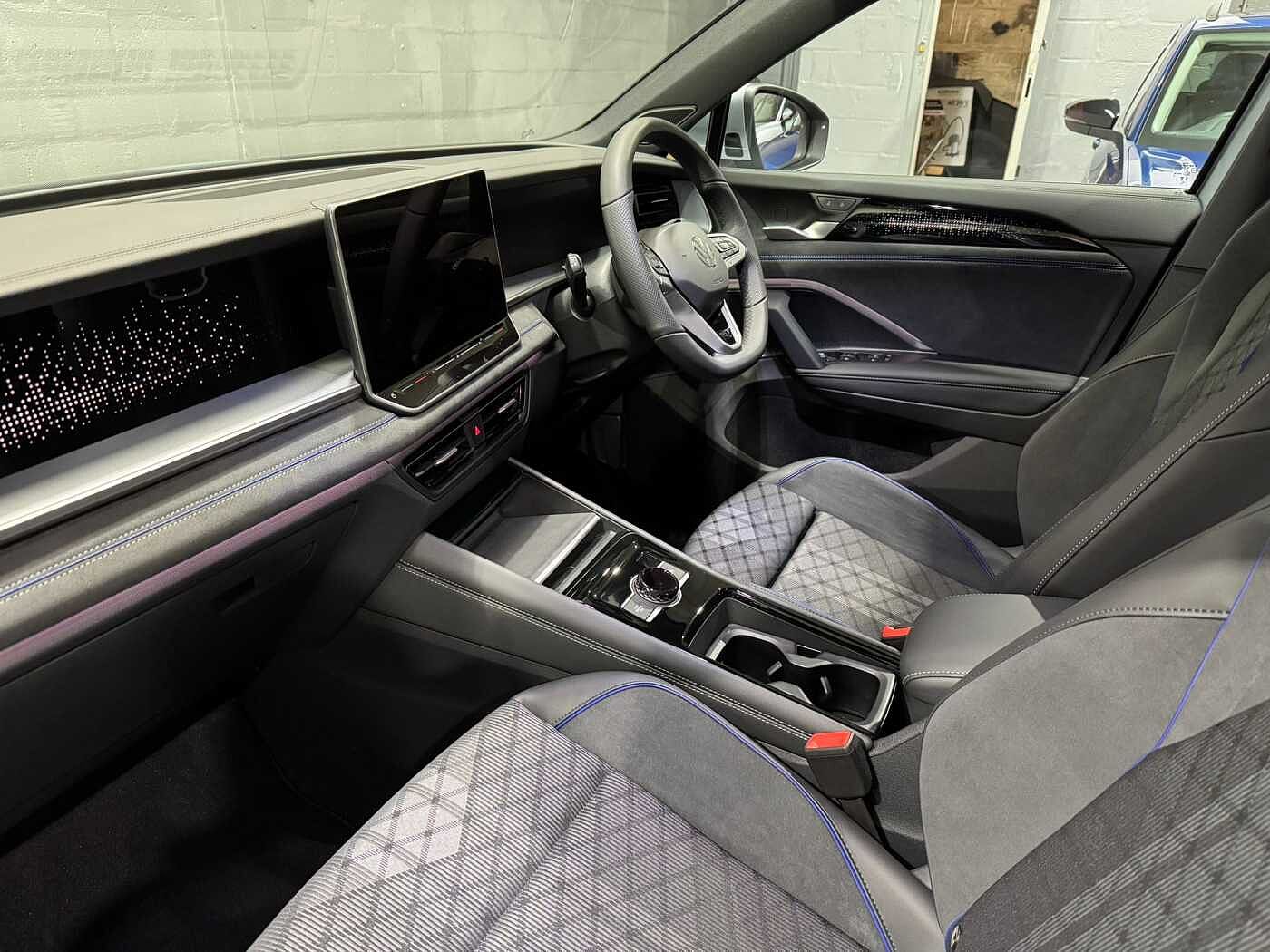 Used Volkswagen Touran 2025 for sale - 76678916: Photo 2