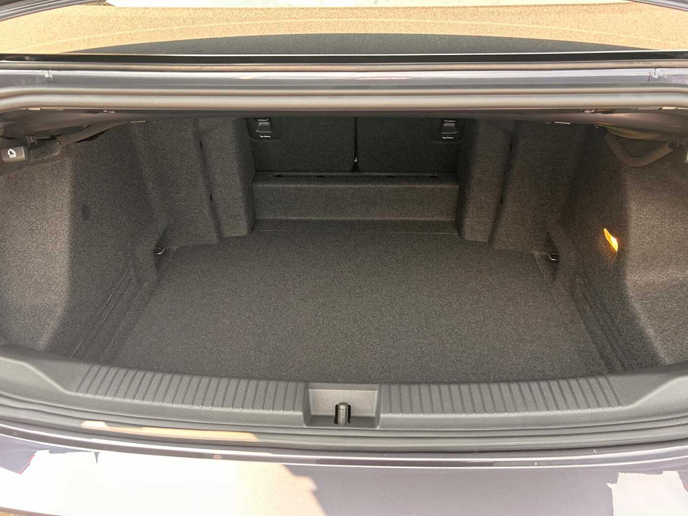 Used Volkswagen T-Roc 2025 for sale - 76680549: Photo 10