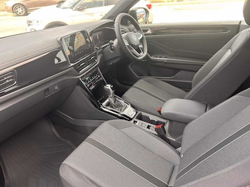 Used Volkswagen T-Roc 2025 for sale - 76680549: Photo