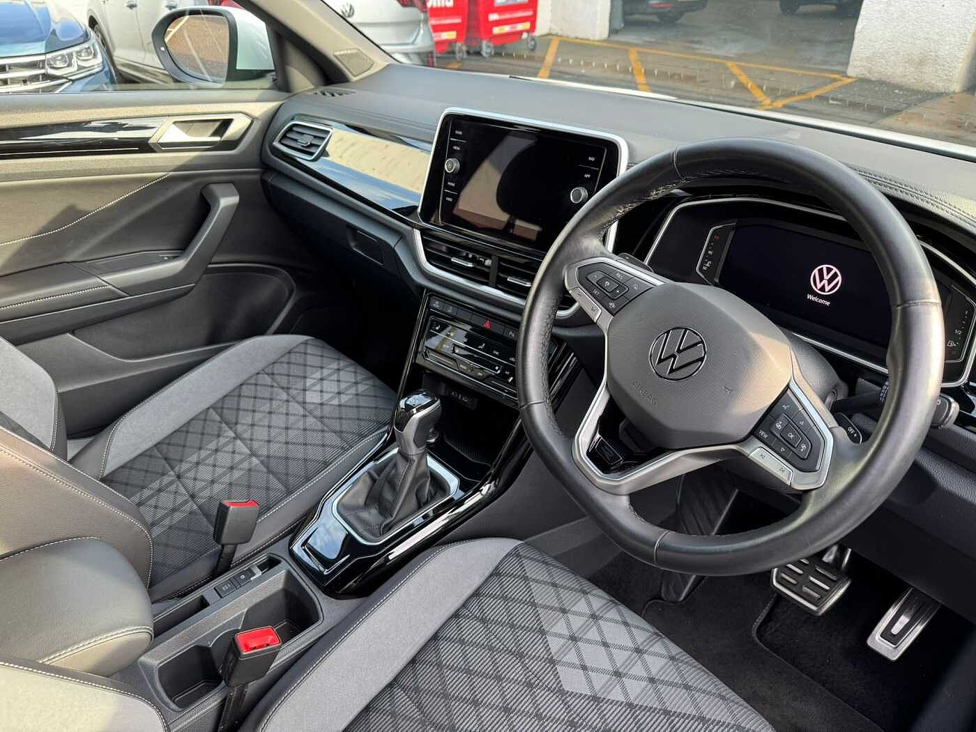 Used Volkswagen T-Roc 2023 for sale - 76675778: Photo 6