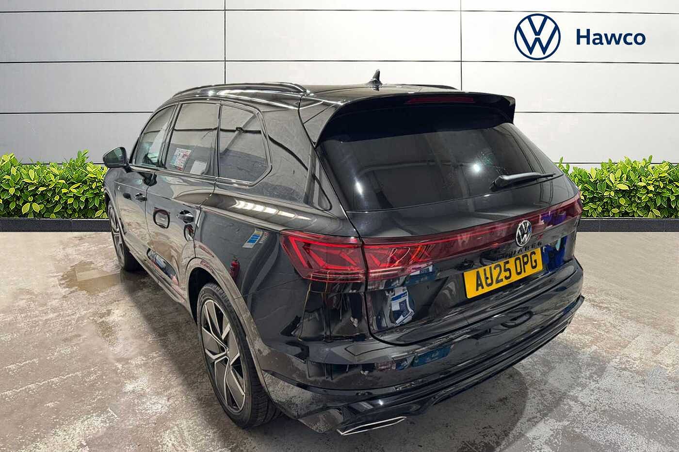 Used Volkswagen Touareg 2025 for sale - 76680260: Photo 3