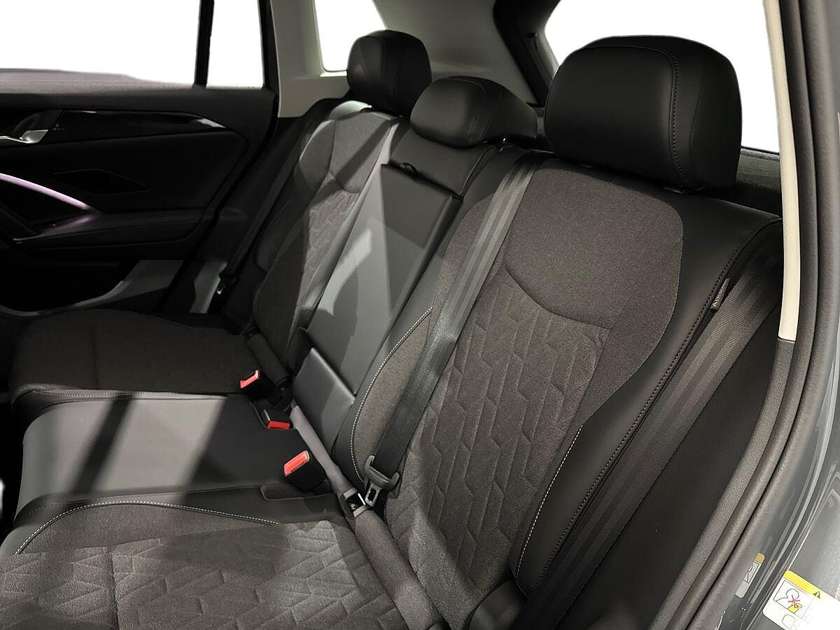 Used Volkswagen Tiguan 2026 for sale - 77649641: Photo 9