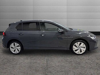 Used Volkswagen Golf 2026 for sale - 78333249: Photo