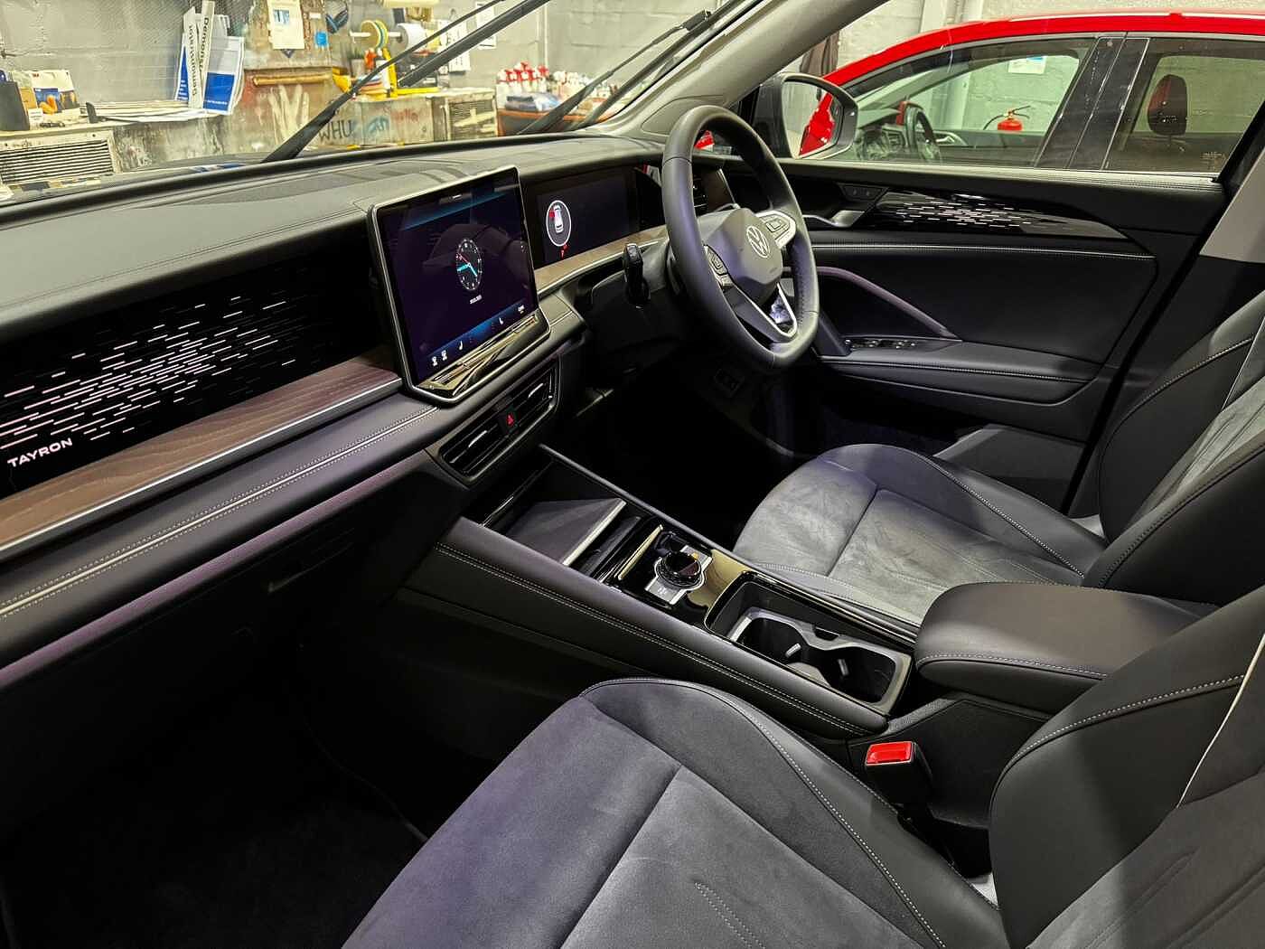 Used Volkswagen Touran 2025 for sale - 76680047: Photo 2