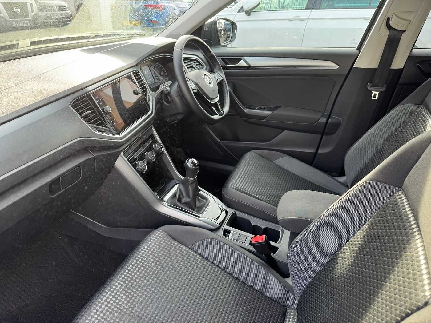 Used Volkswagen T-Roc 2021 for sale - 76674190: Photo 2