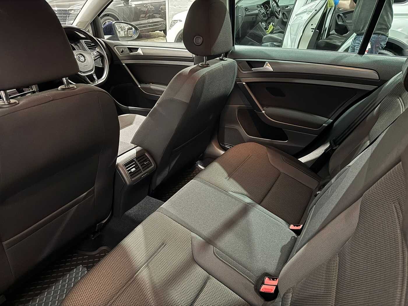 Used Volkswagen Golf 2019 for sale - 76930987: Photo 8