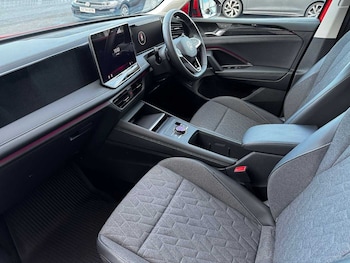 Used Volkswagen Tiguan 2024 for sale - 77031200: Photo