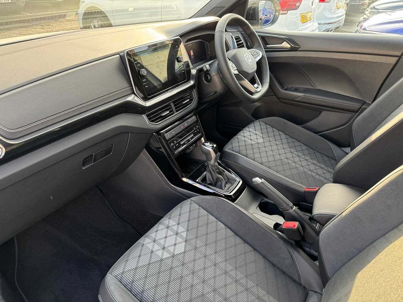 Used Volkswagen T-Cross 2025 for sale - 76692487: Photo 2