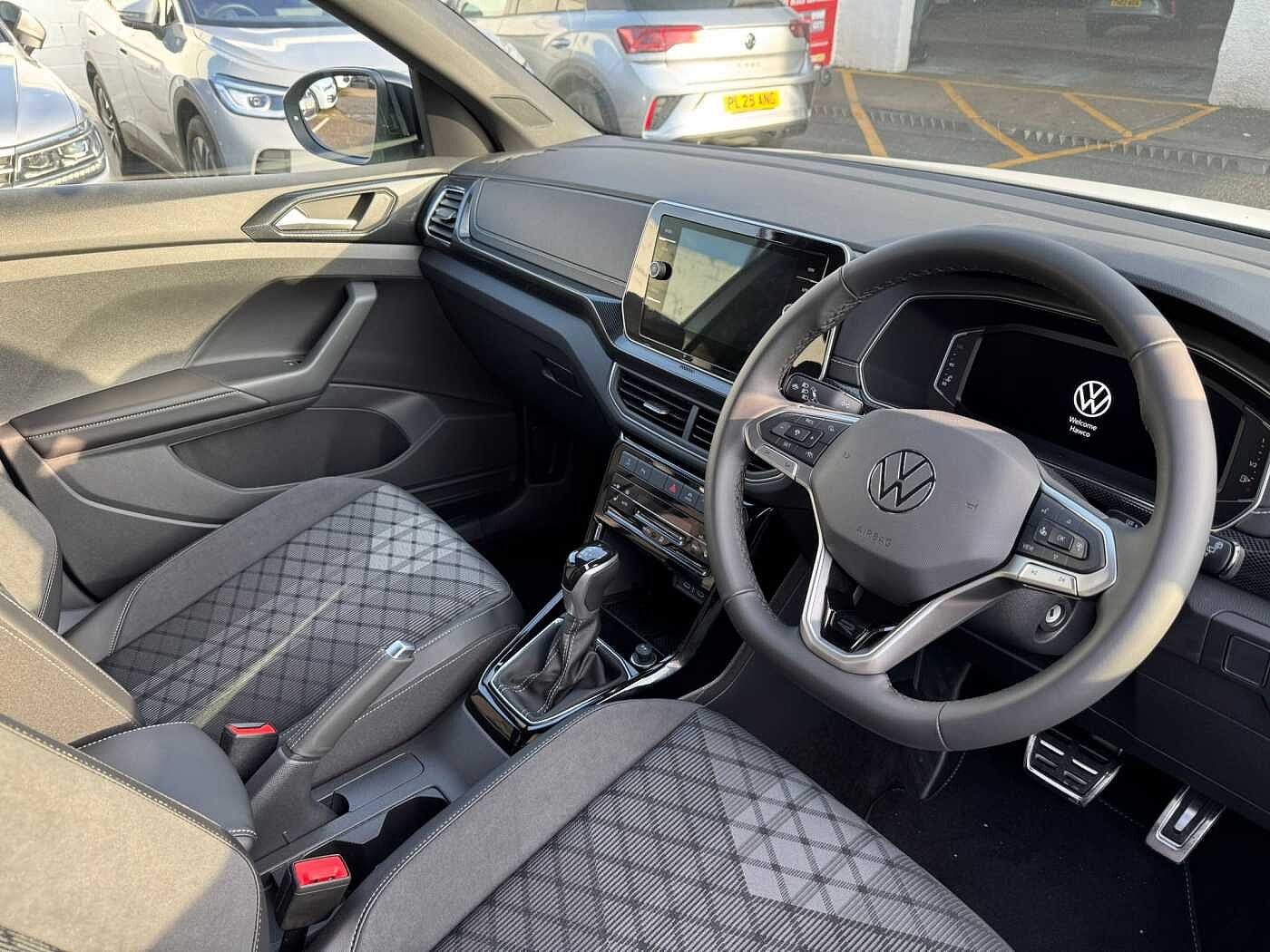 Used Volkswagen T-Cross 2025 for sale - 76692487: Photo 6