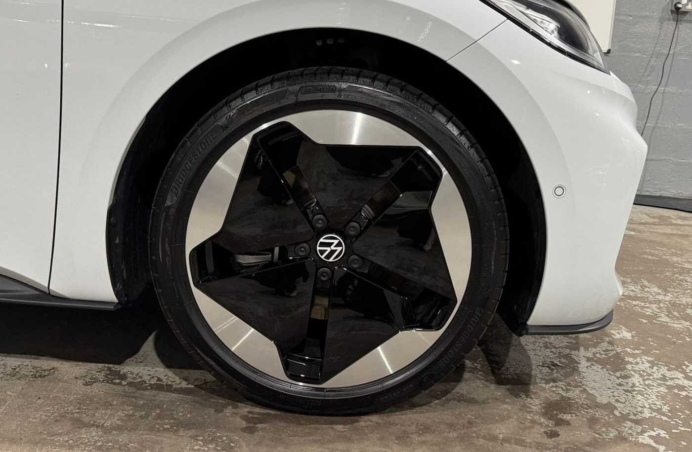 Used Volkswagen ID.3 2025 for sale - 76679823: Photo 5