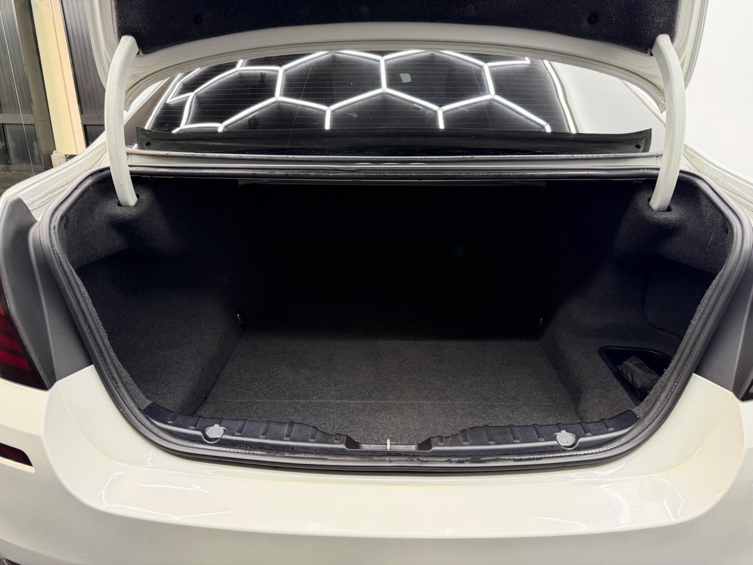 Used BMW 5 Series 2013 for sale - 77598256: Photo 14