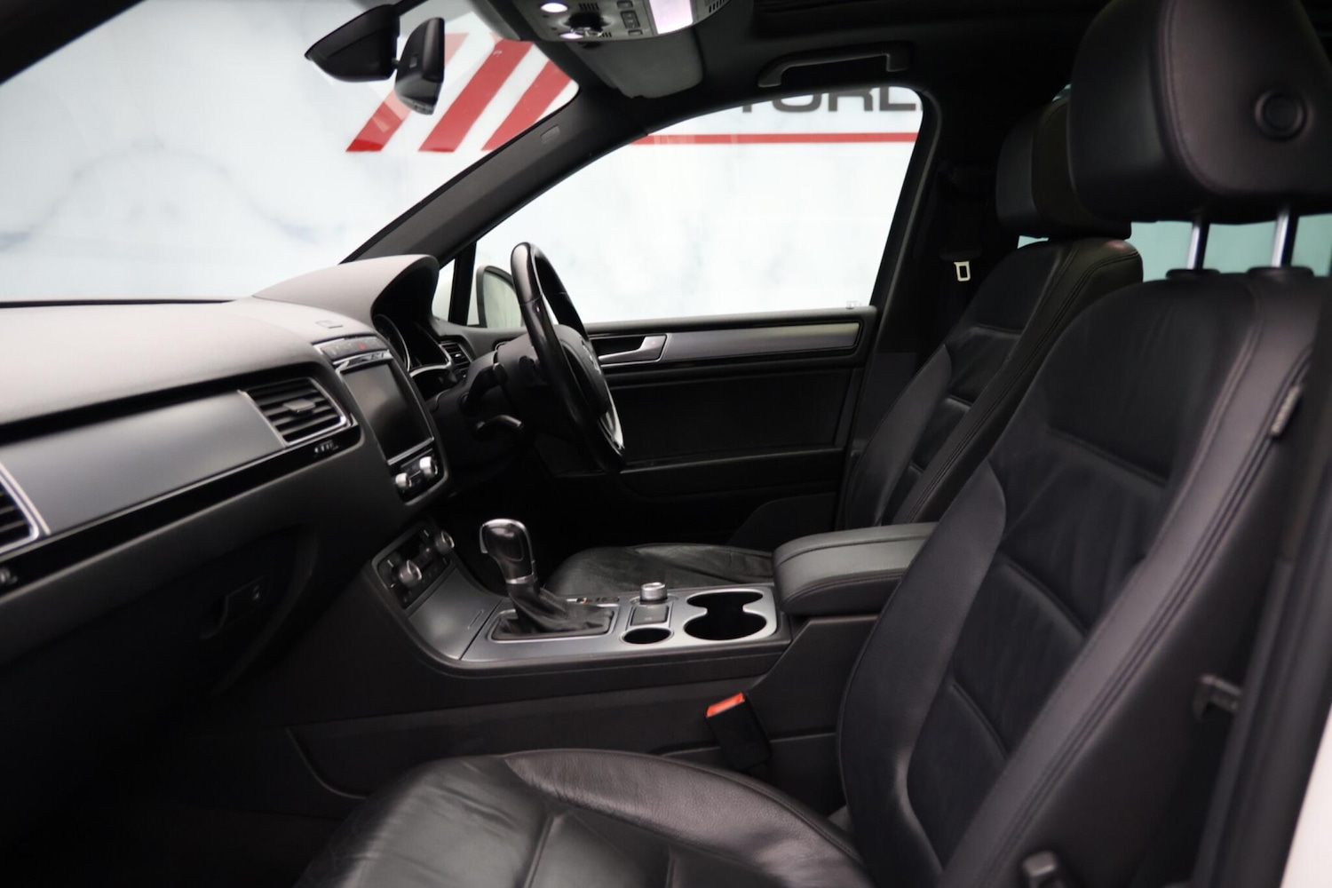 Used Volkswagen Touareg for sale - 77808417: Photo 15