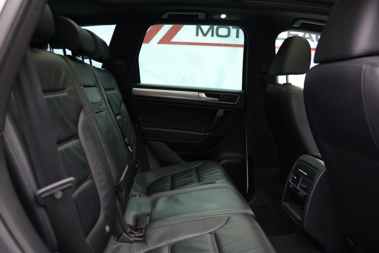 Used Volkswagen Touareg for sale - 77808417: Photo 17