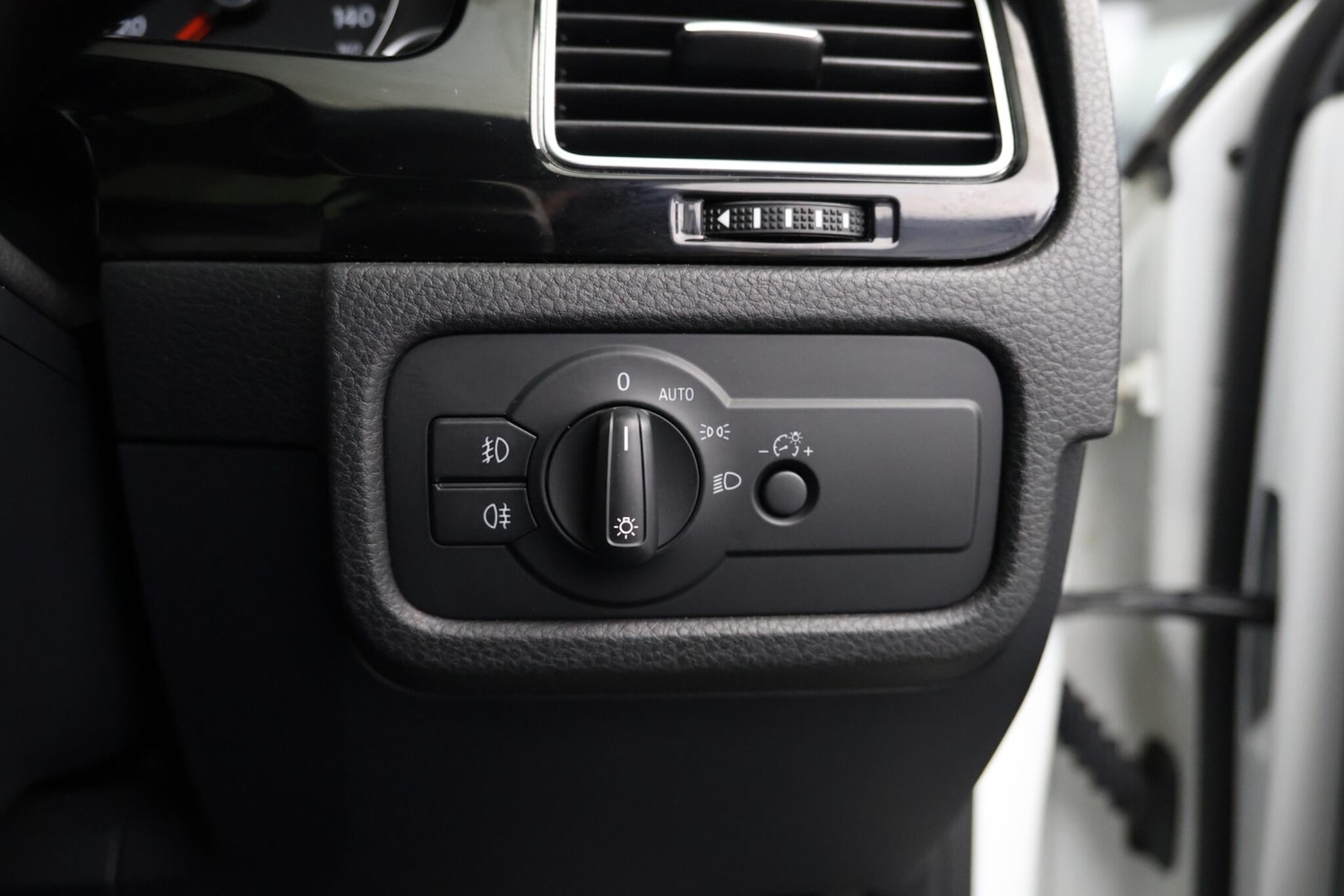 Used Volkswagen Touareg for sale - 77808417: Photo 29