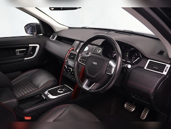Used Land Rover Discovery Sport 2018 for sale - 79248000: Photo