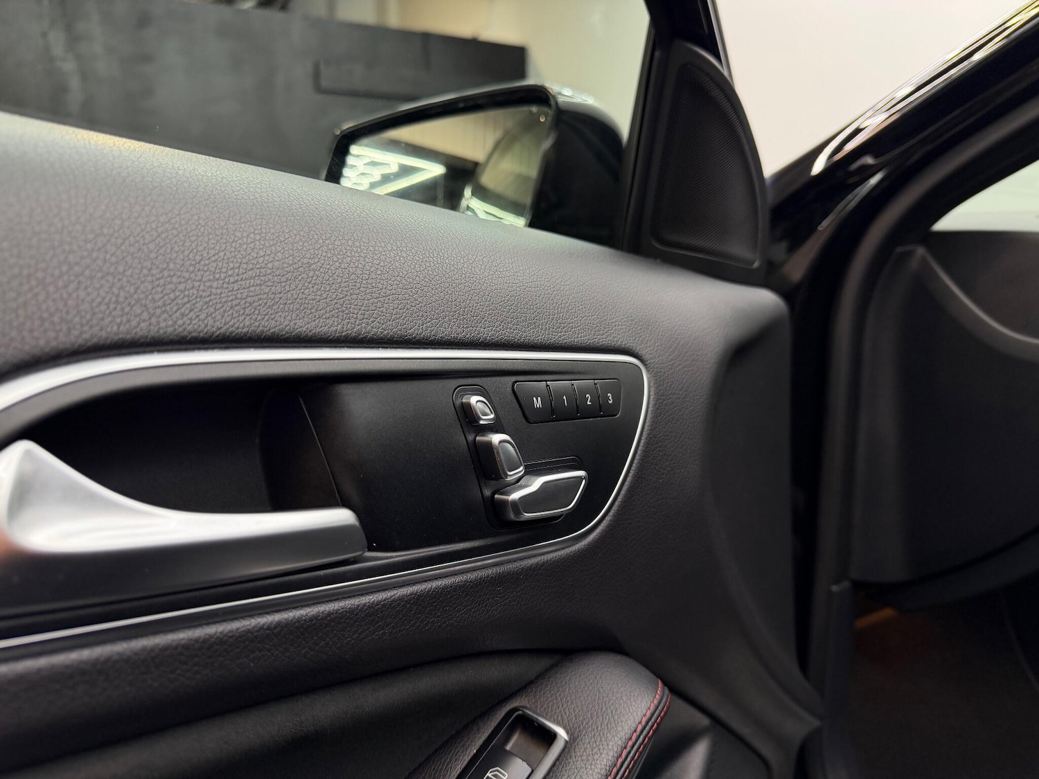 Used Mercedes-Benz A-Class for sale - 77598245: Photo 40