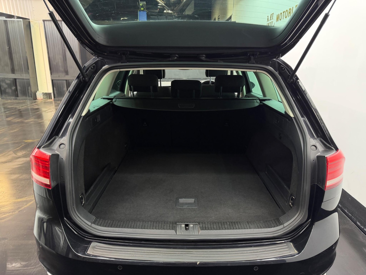 Used Volkswagen Passat 2015 for sale - 77598286: Photo 14