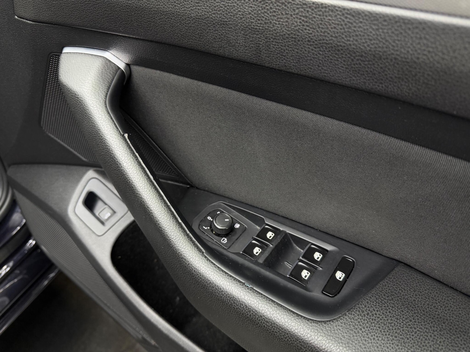 Used Volkswagen Passat 2015 for sale - 77598286: Photo 32