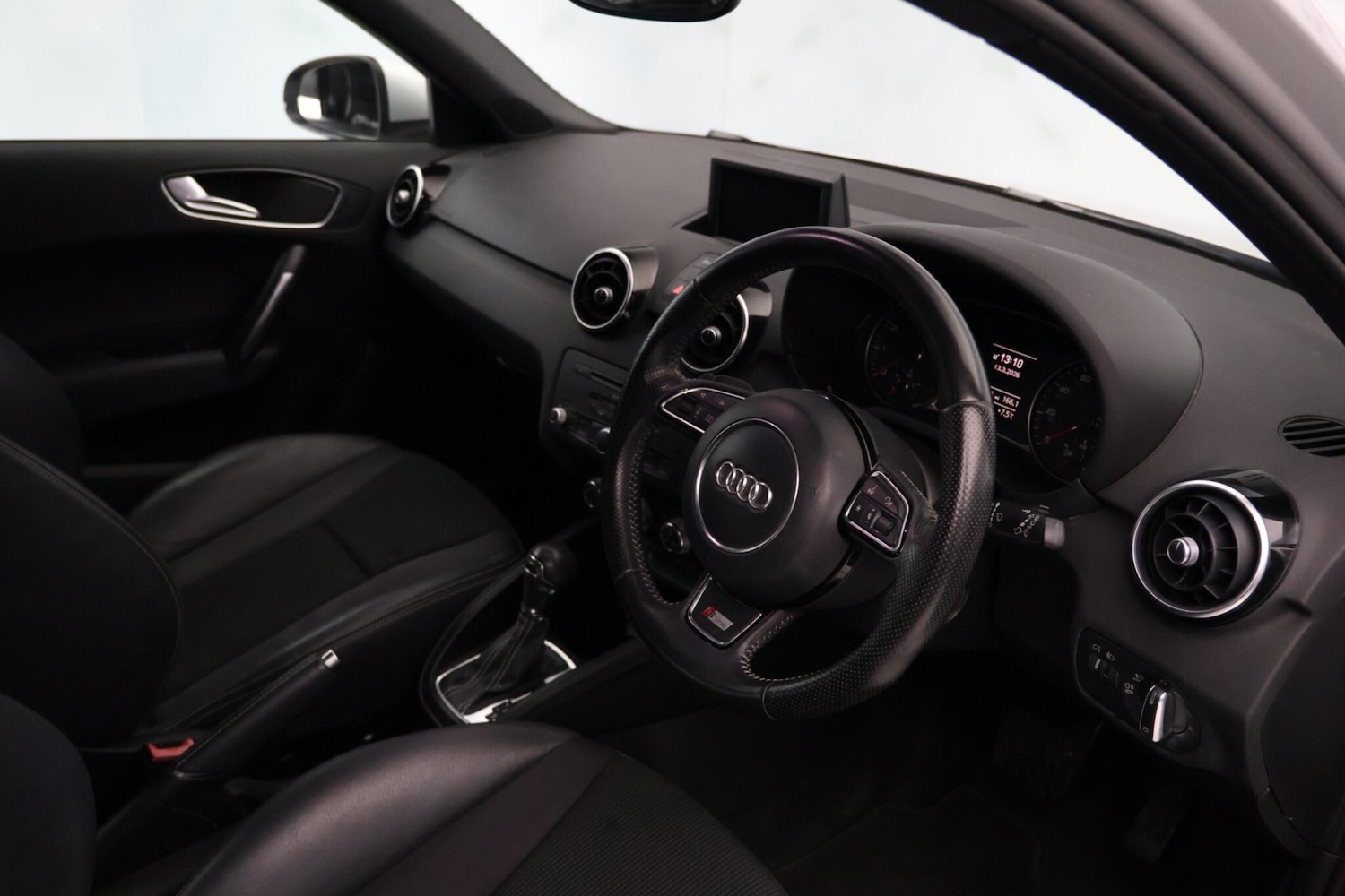 Used Audi A1 for sale - 77909605: Photo 2