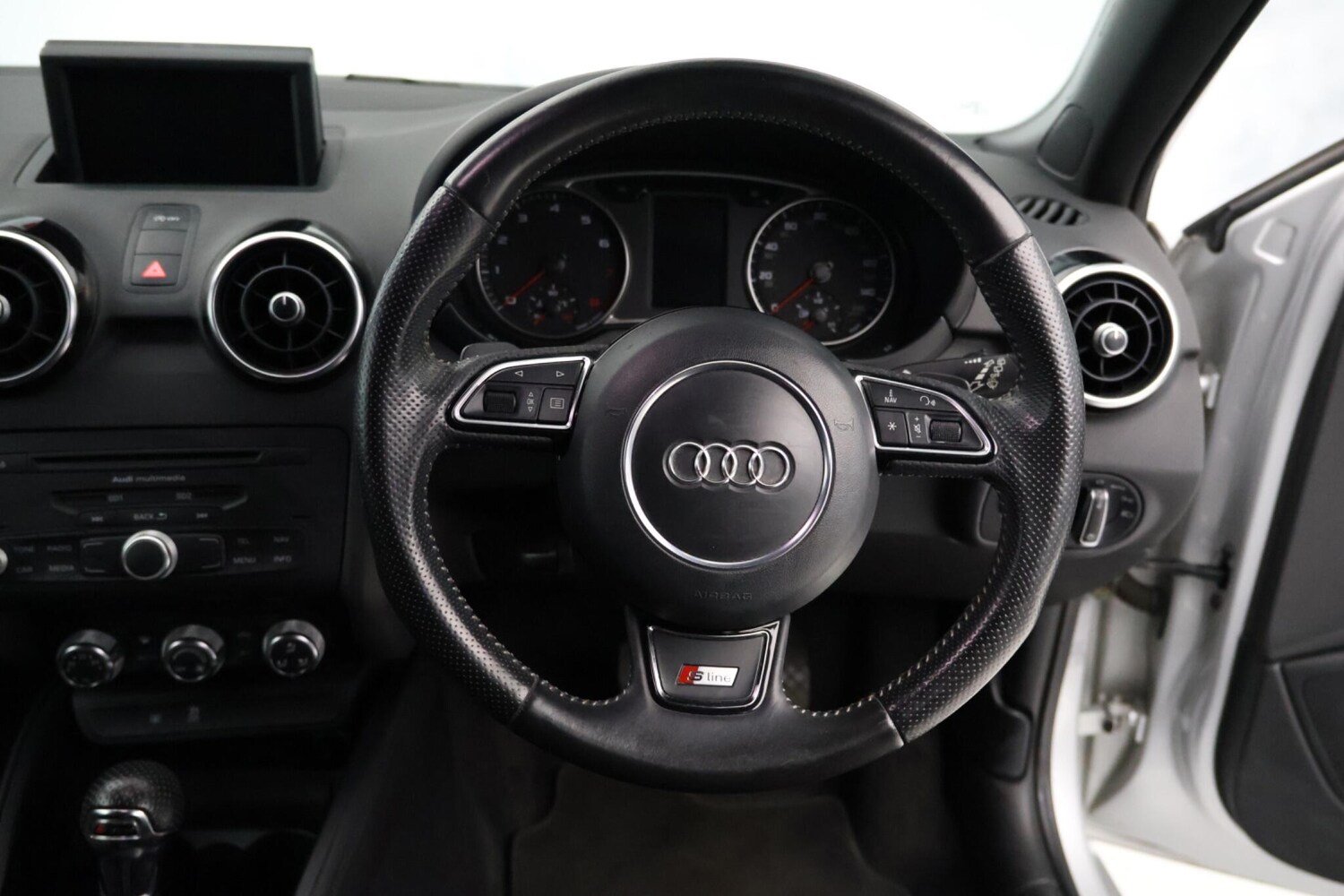 Used Audi A1 for sale - 77909605: Photo 24