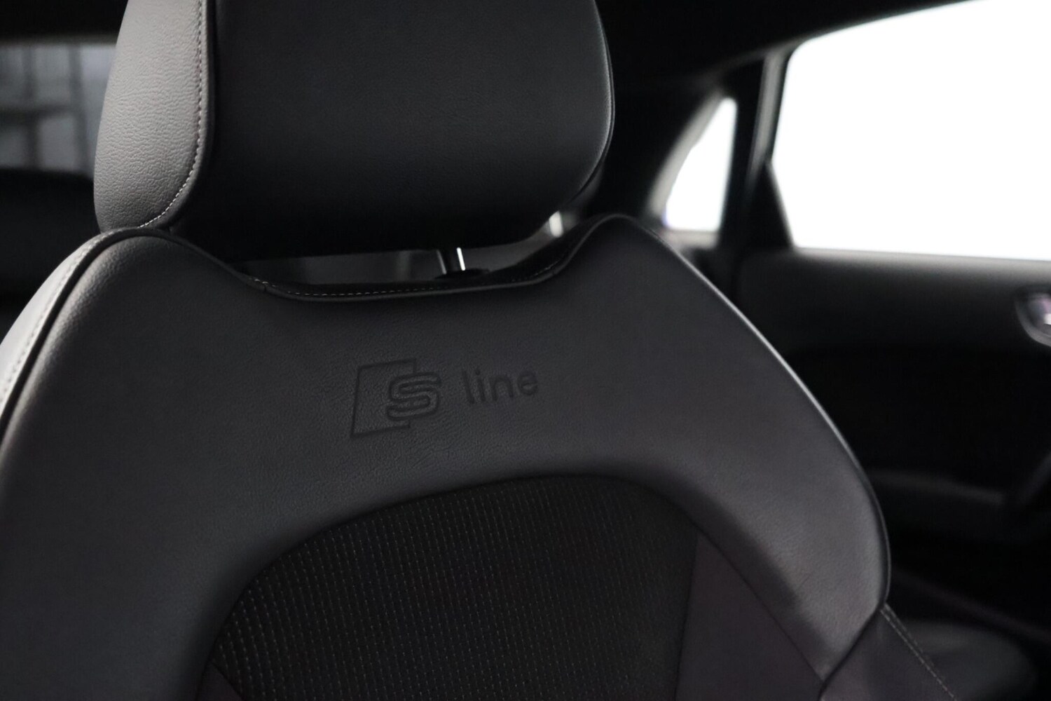 Used Audi A1 for sale - 77909605: Photo 38