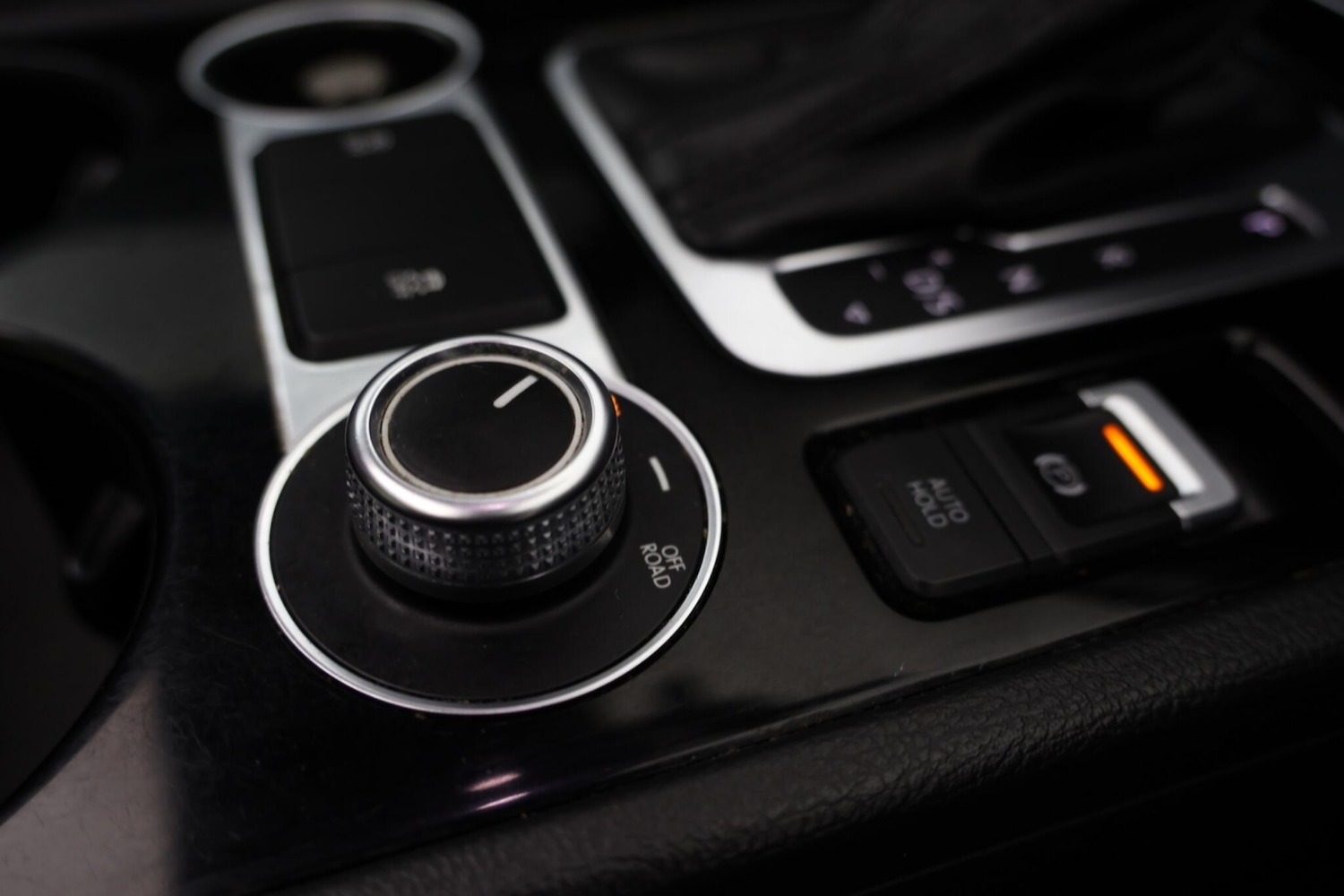 Used Volkswagen Touareg 2018 for sale - 78007566: Photo 31