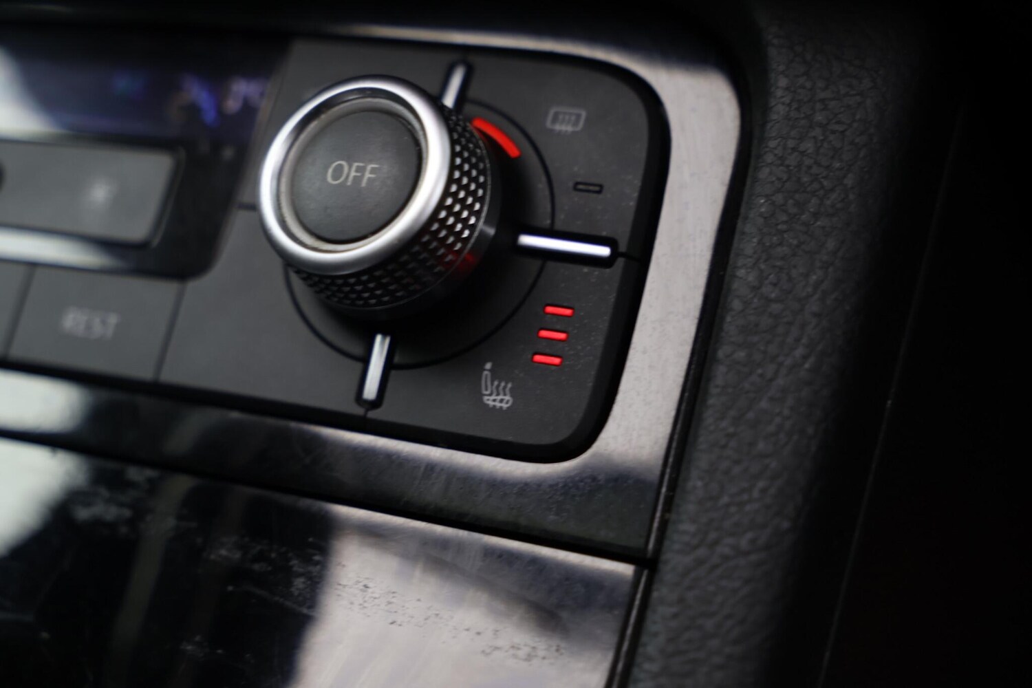 Used Volkswagen Touareg 2018 for sale - 78007566: Photo 32