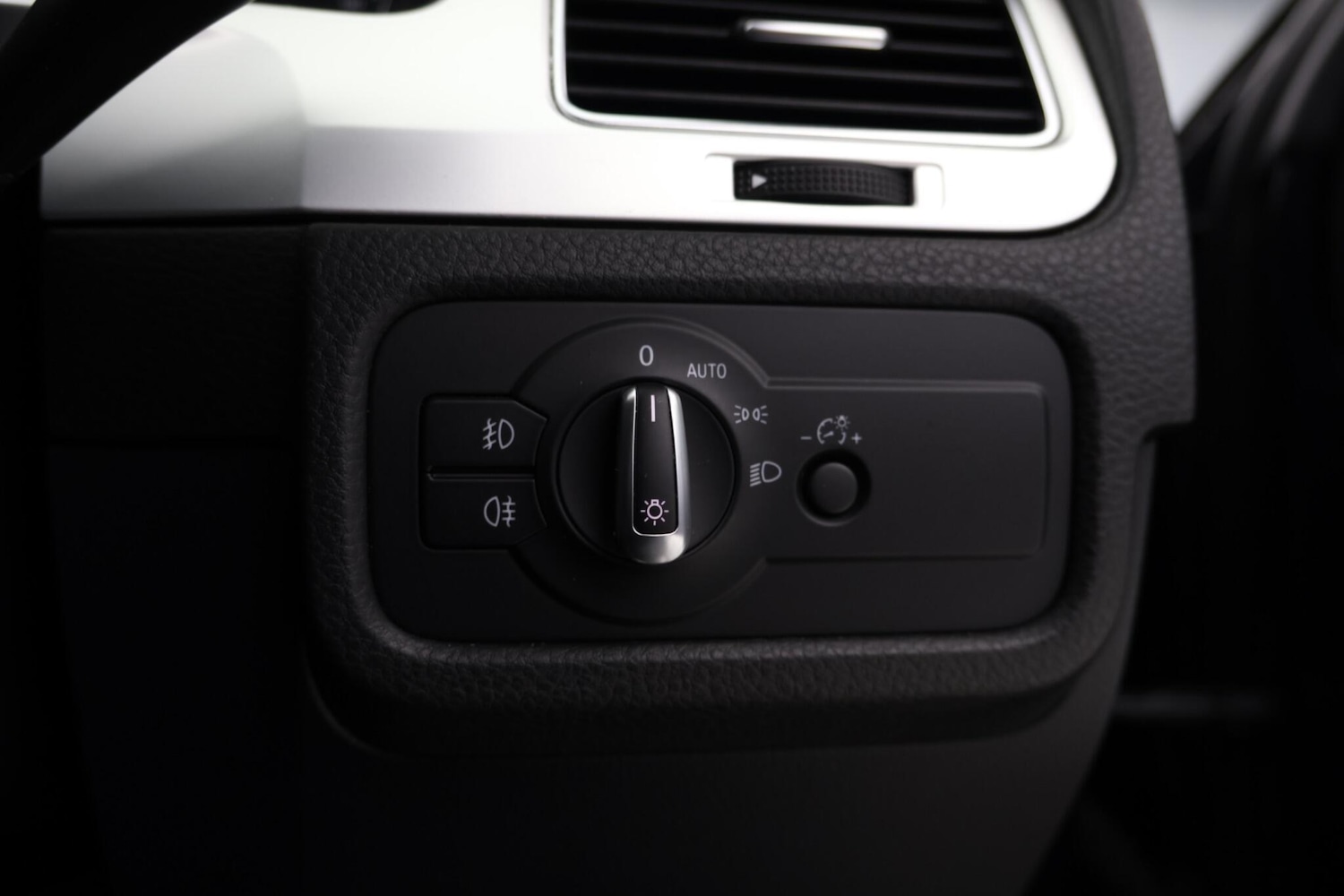 Used Volkswagen Touareg 2018 for sale - 78007566: Photo 35