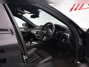 Used BMW 5 Series 2018 for sale - 79727177: Photo