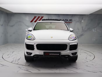 Used Porsche Cayenne 2016 for sale - 79387932: Photo