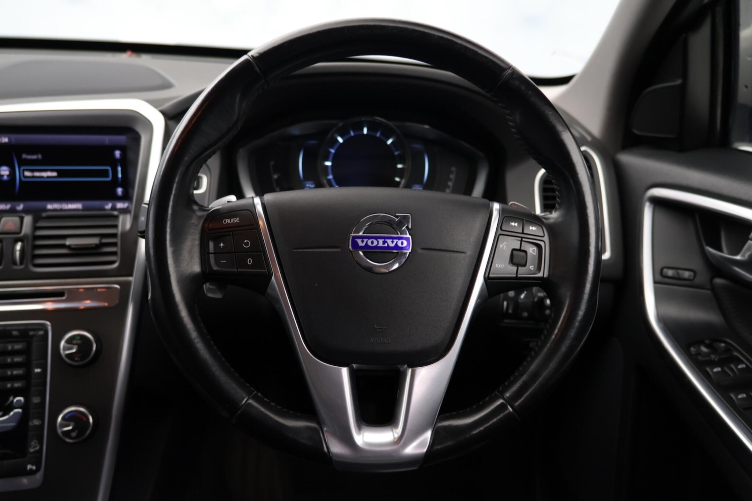 Used Volvo XC60 for sale - 77957768: Photo 22