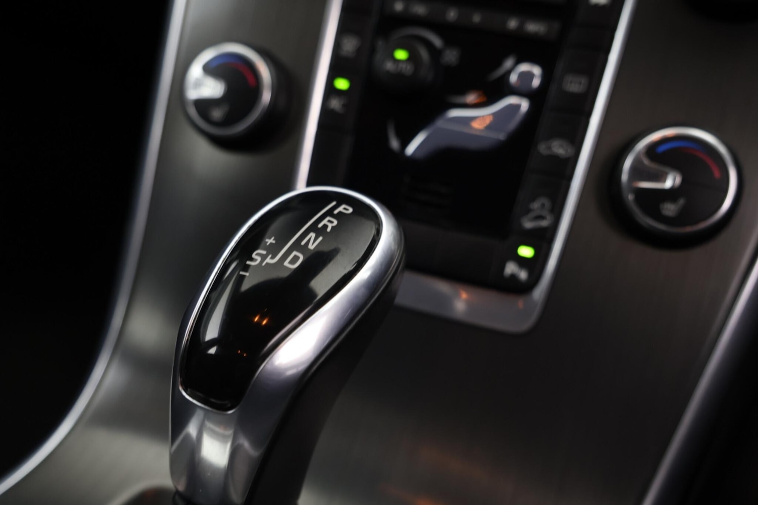 Used Volvo XC60 for sale - 77957768: Photo 30