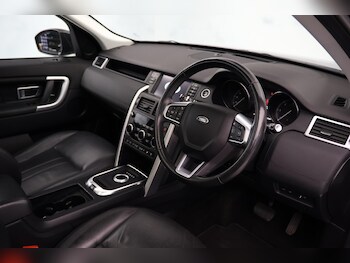 Used Land Rover Discovery Sport 2017 for sale - 78548631: Photo