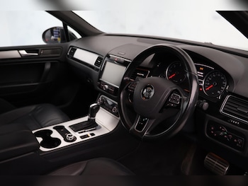 Used Volkswagen Touareg 2012 for sale - 78244394: Photo