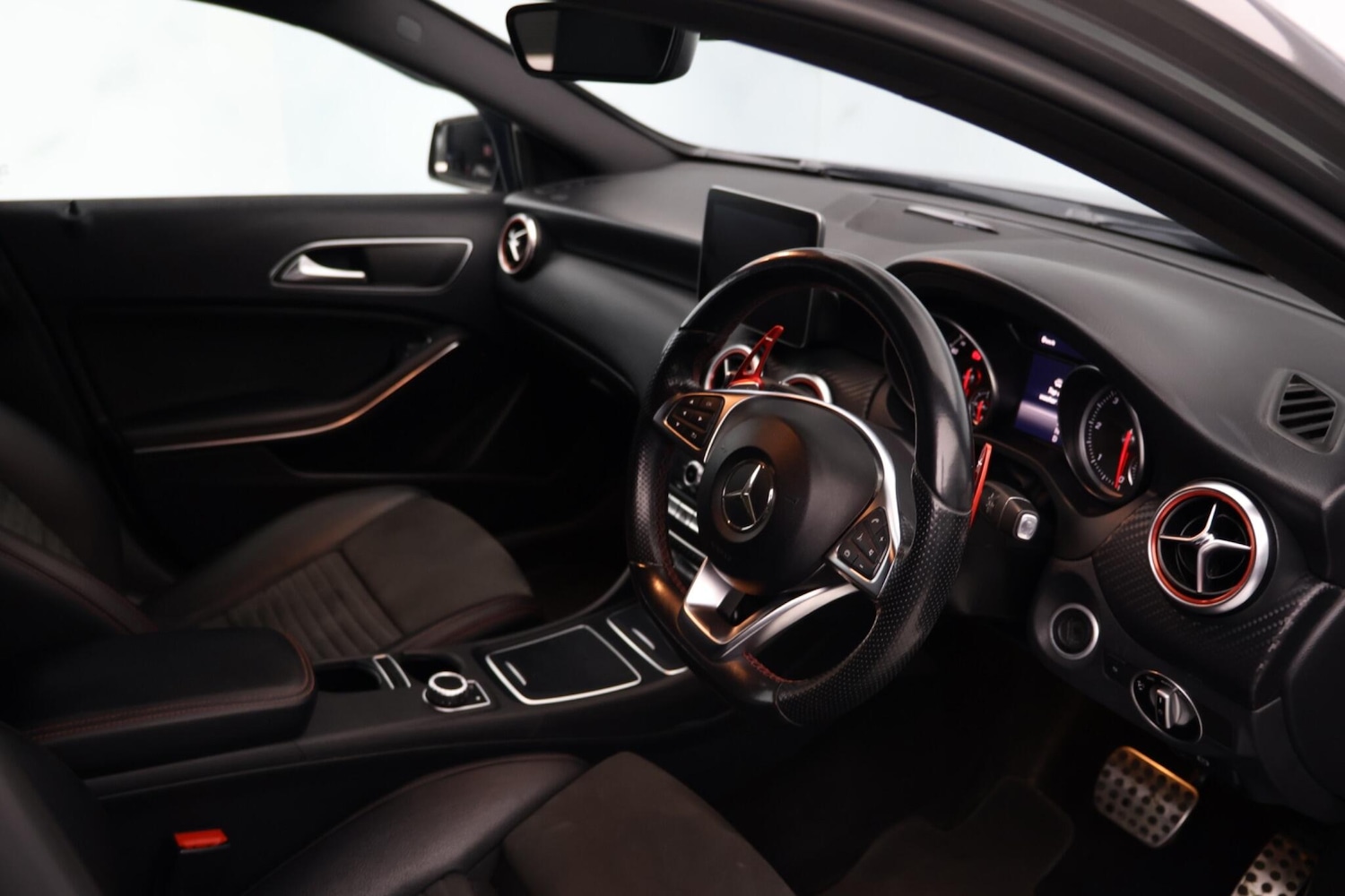 Used Mercedes-Benz A-Class 2016 for sale - 78007046: Photo 2