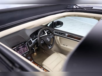 Used Volkswagen Touareg 2011 for sale - 78561787: Photo