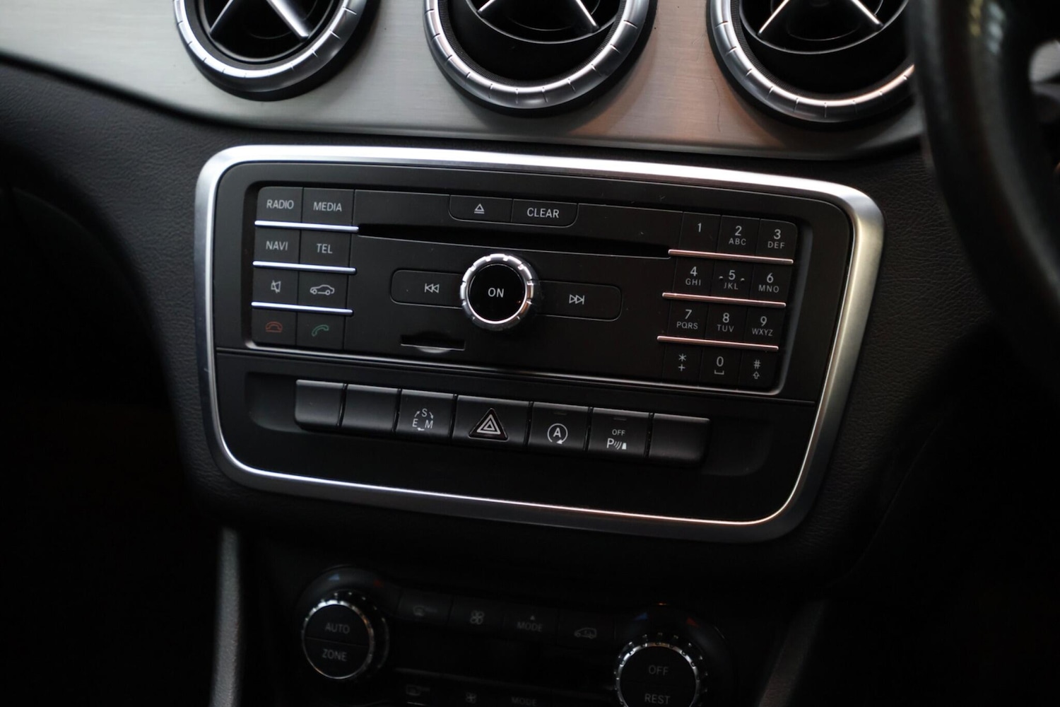 Used Mercedes-Benz CLA 2015 for sale - 77633609: Photo 21