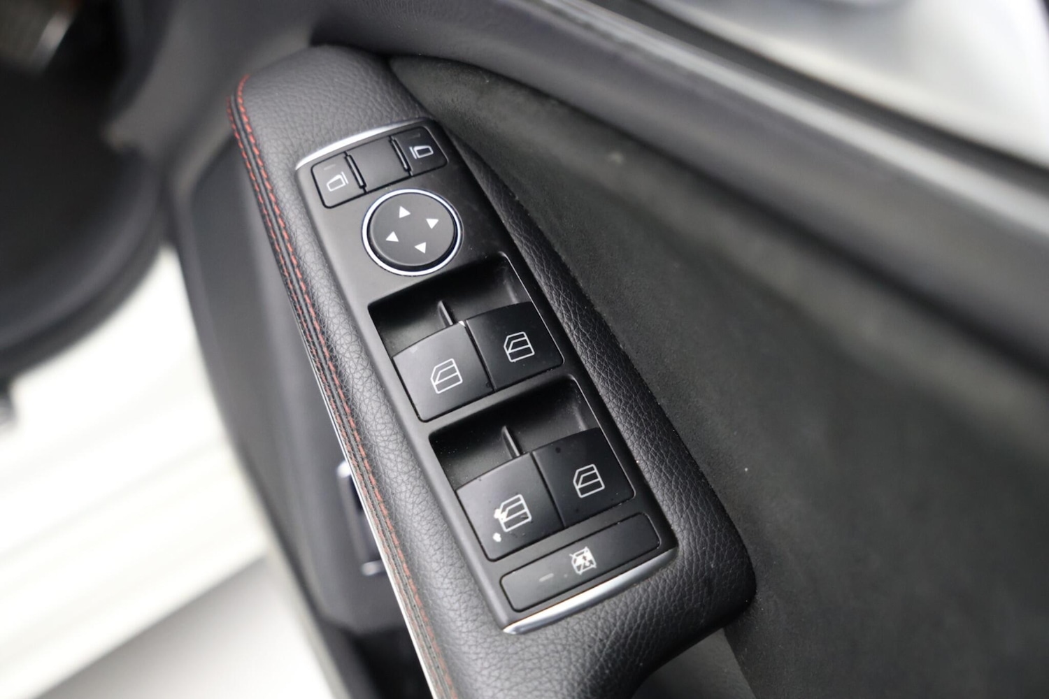 Used Mercedes-Benz CLA 2015 for sale - 77633609: Photo 25