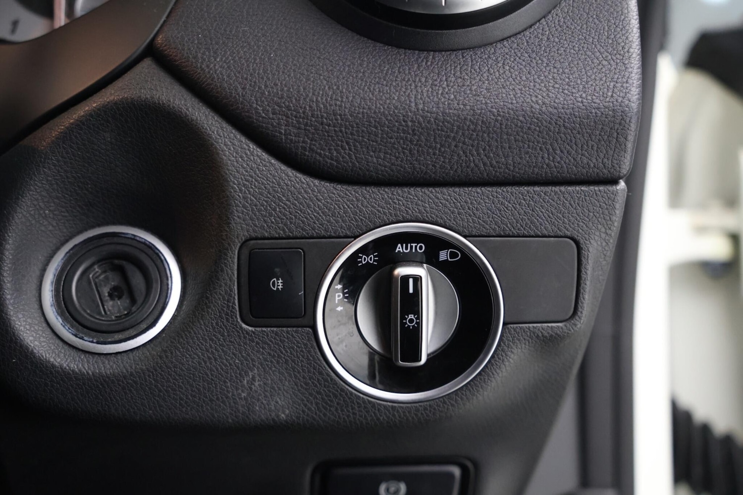 Used Mercedes-Benz CLA 2015 for sale - 77633609: Photo 26