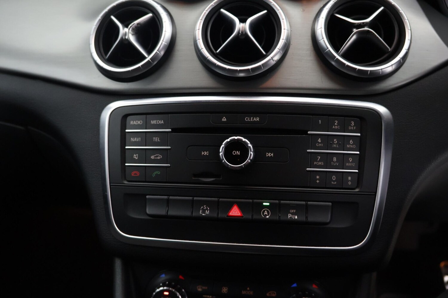 Used Mercedes-Benz CLA 2015 for sale - 77633609: Photo 32