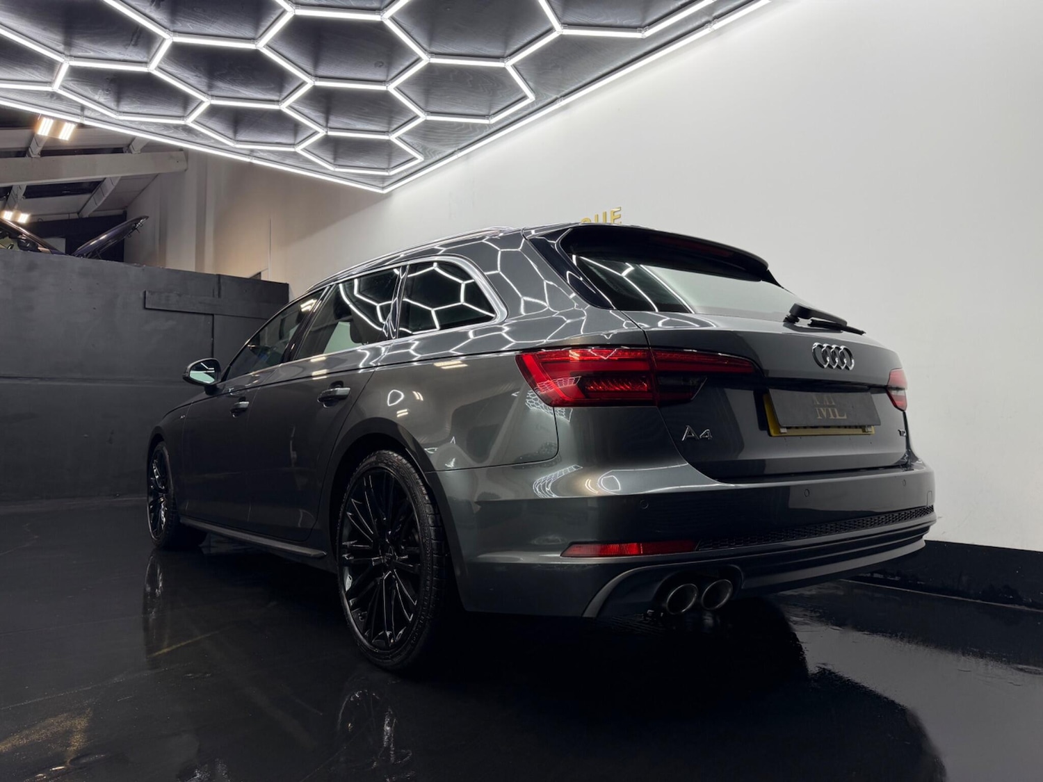 Used Audi A4 2017 for sale - 77598311: Photo 11