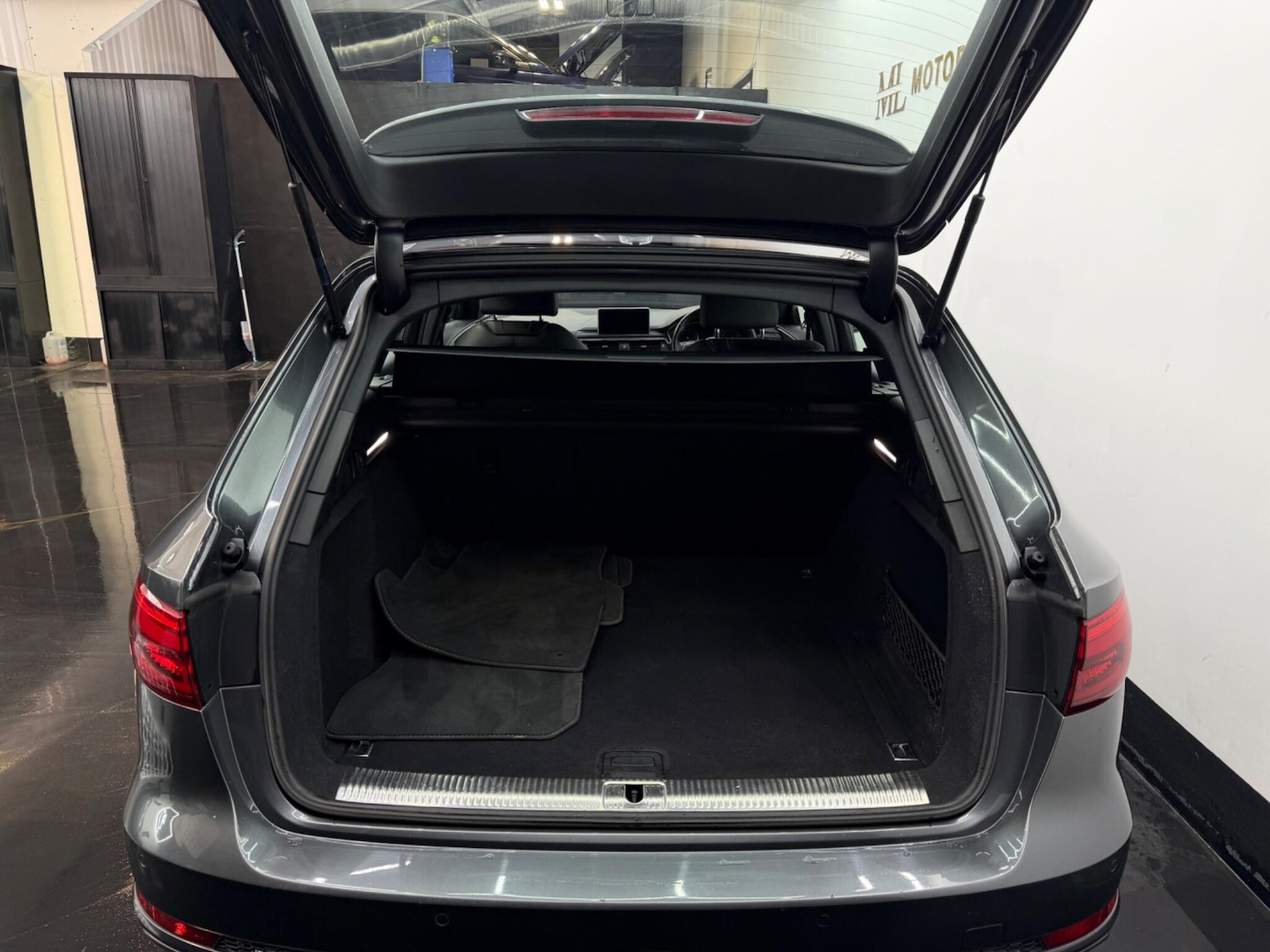 Used Audi A4 2017 for sale - 77598311: Photo 14