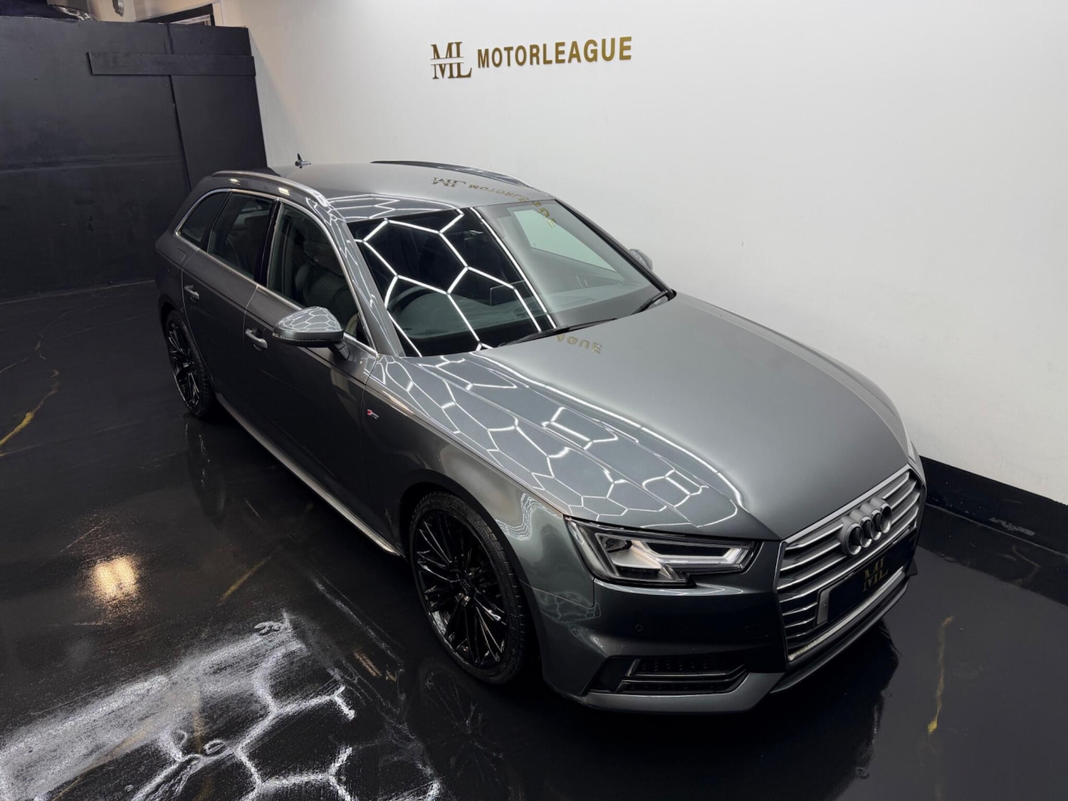 Used Audi A4 2017 for sale - 77598311: Photo 22