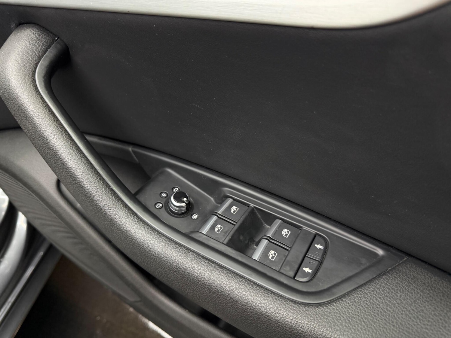 Used Audi A4 2017 for sale - 77598311: Photo 32