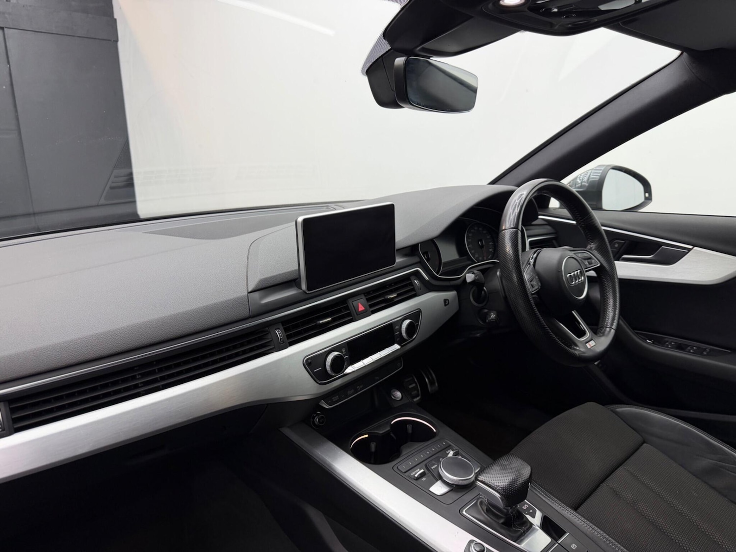 Used Audi A4 2017 for sale - 77598311: Photo 40